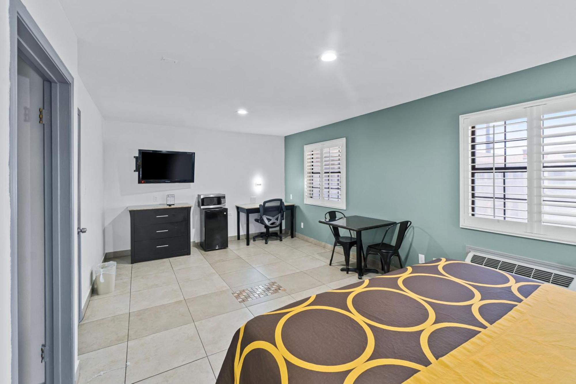 Super 8 By Wyndham Mcallen-Downtown-Airport-La Plaza Mall Μοτέλ Εξωτερικό φωτογραφία