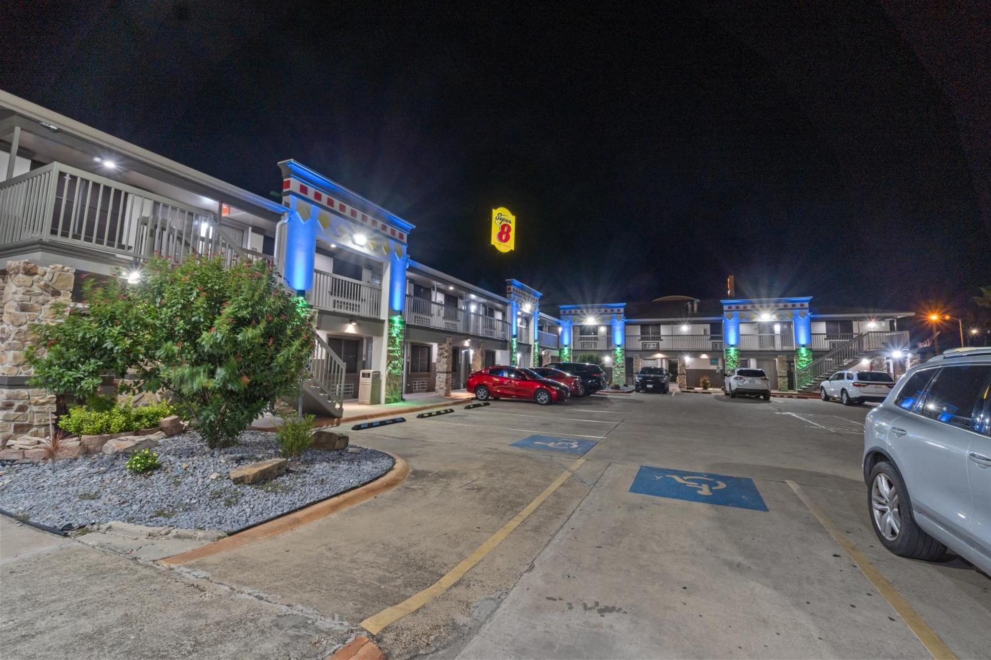 Super 8 By Wyndham Mcallen-Downtown-Airport-La Plaza Mall Μοτέλ Εξωτερικό φωτογραφία